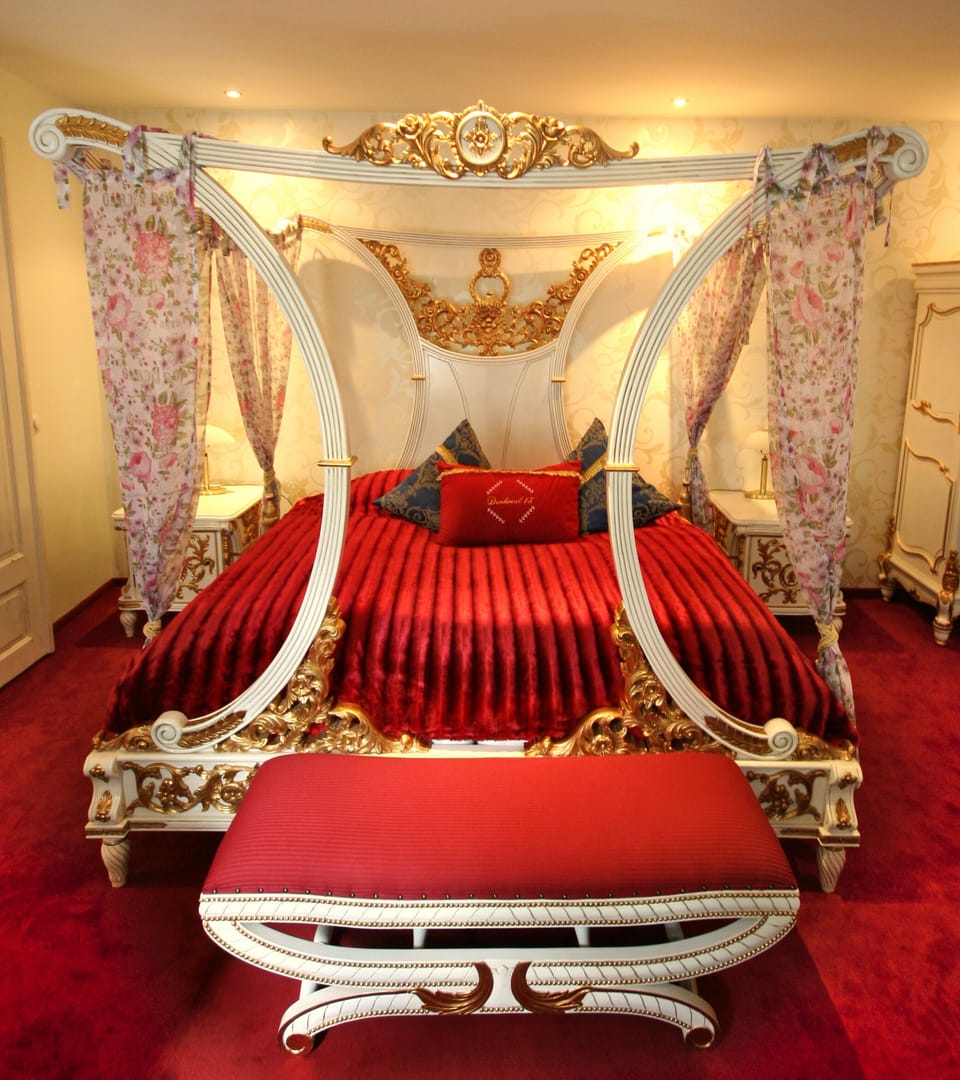 Luxury Suite | Premium bedding, down comforters, Select Comfort beds