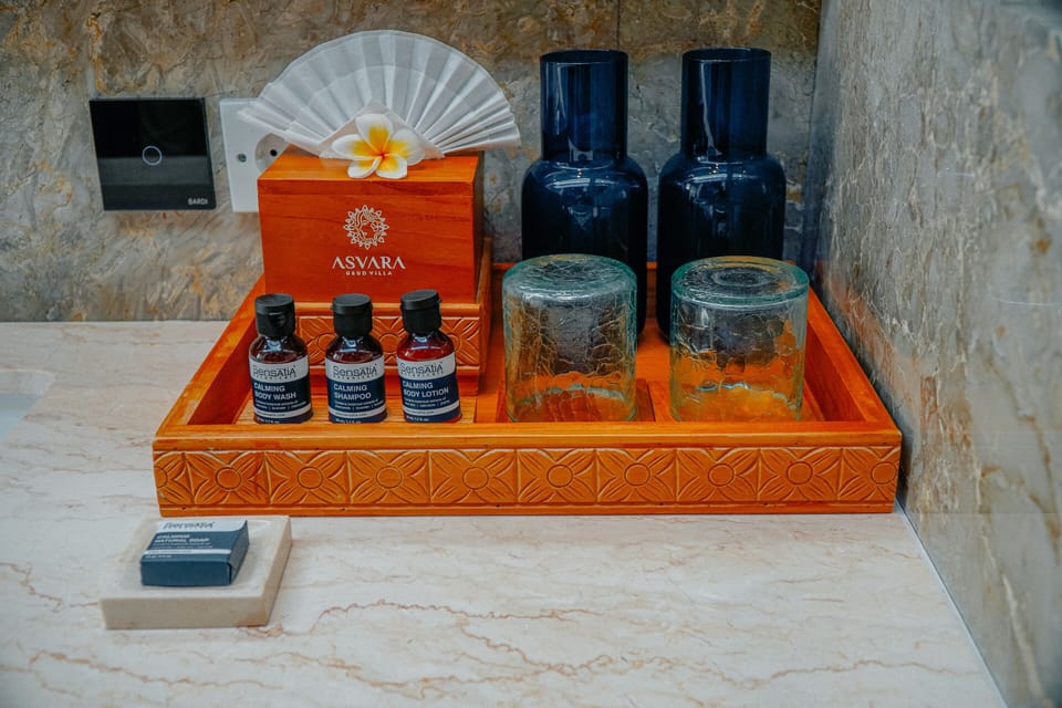 Bathroom amenities