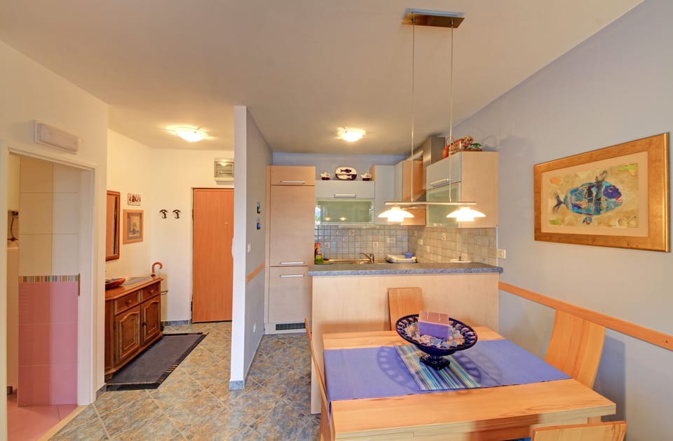 Superior Apartment, Balcony | In-room dining