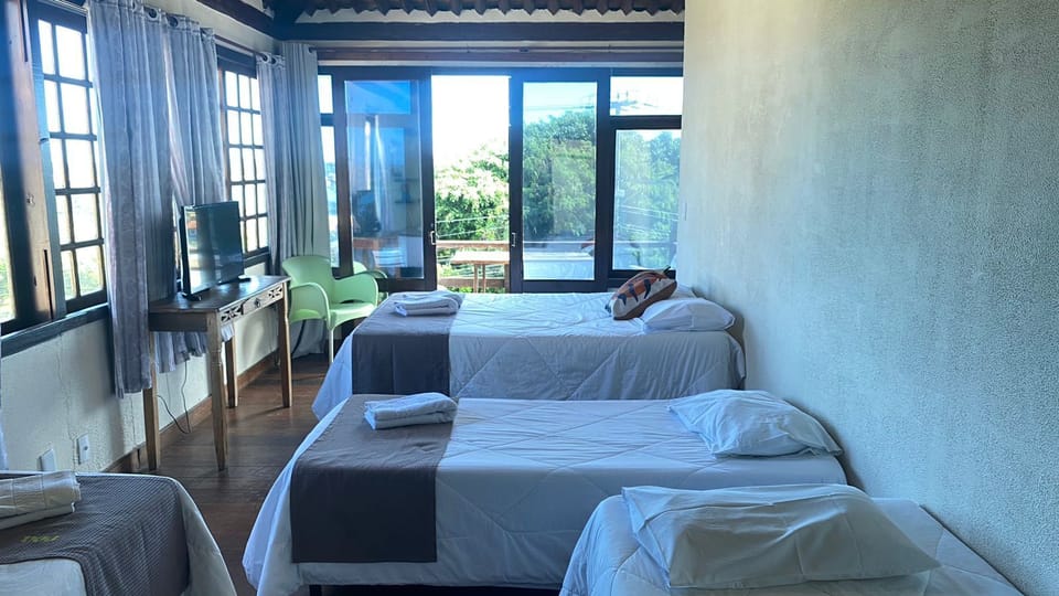 Individually decorated, bed sheets