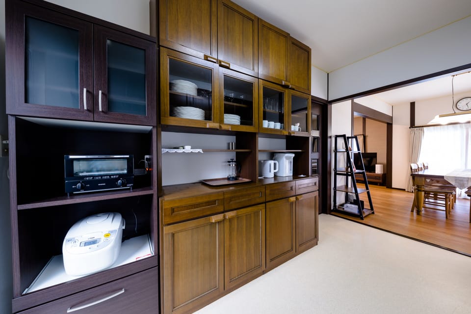 Villa | Private kitchenette | Coffee/tea maker, fridge, microwave, electric kettle