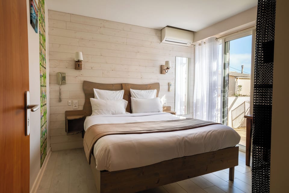Family Room, Terrace | Premium bedding, individually decorated, individually furnished, desk