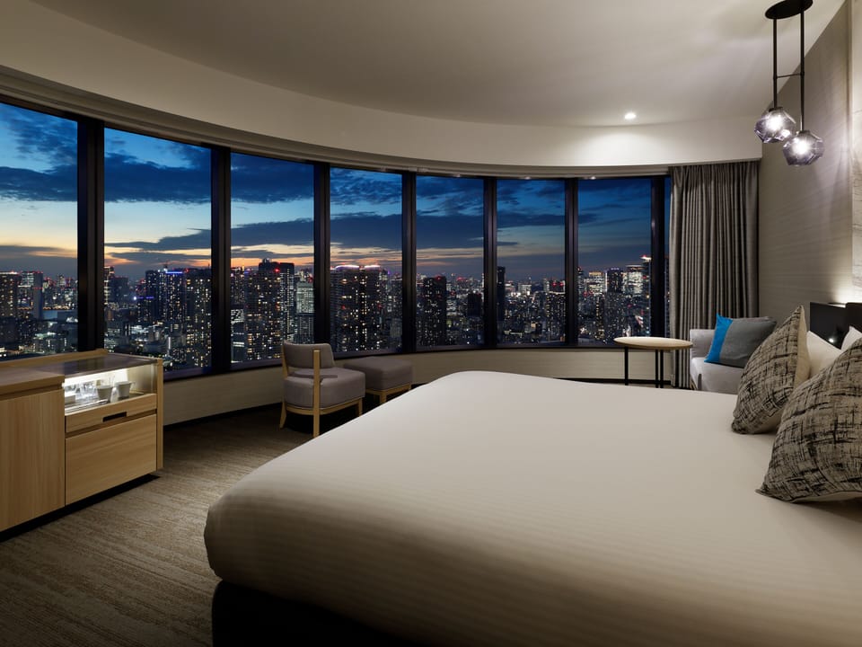 Exective , 1 bed King , View Bath , Corner room, Non Smoking | In-room safe, free WiFi, bed sheets
