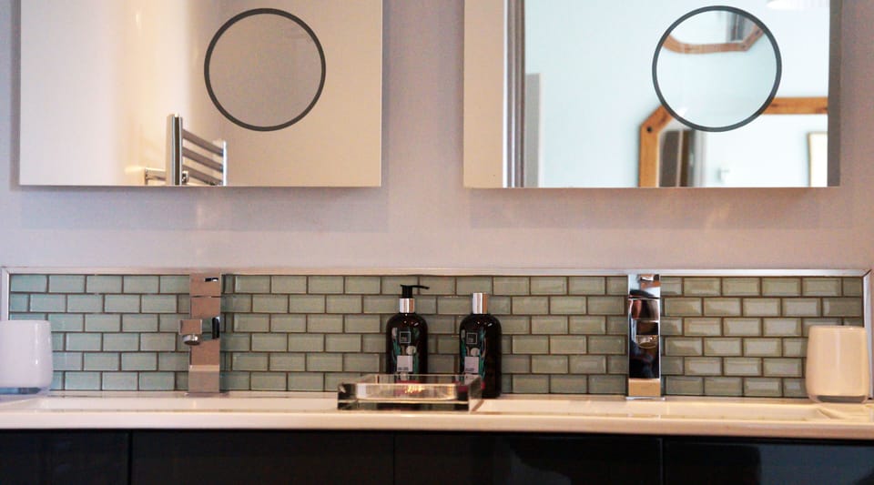 Suite | Bathroom sink