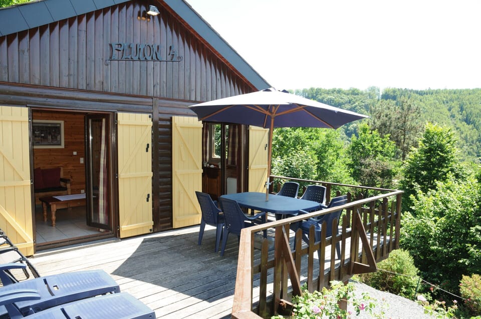 House | Outdoor dining