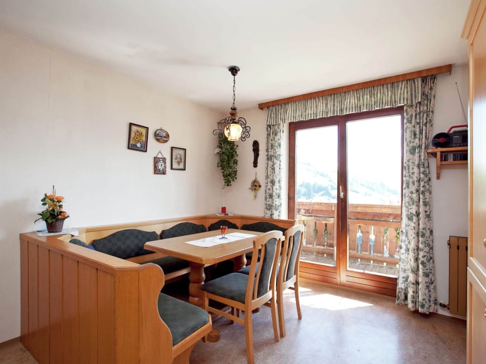 Apartment | Dining