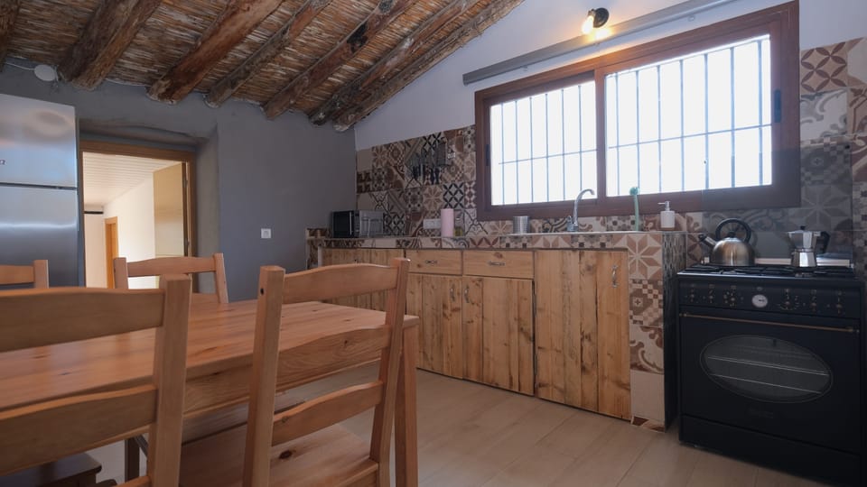 Luxury Apartment | Private kitchen | Paper towels
