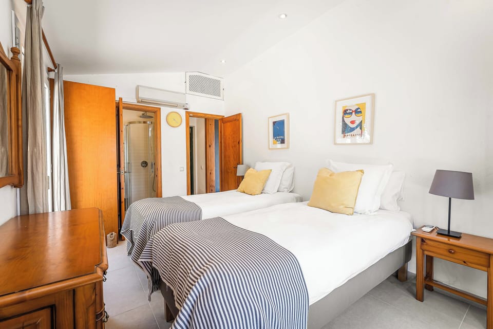 Twin Ensuite Bedroom
VILLA RAIA