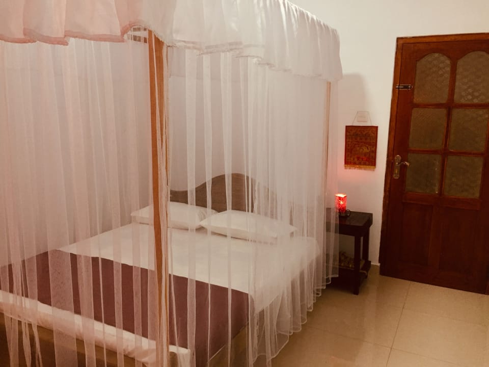 In-room safe, desk, soundproofing, iron/ironing board (on request)