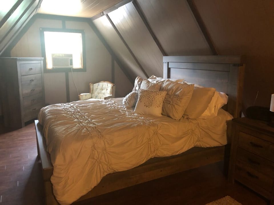 Queen bed (view 1)