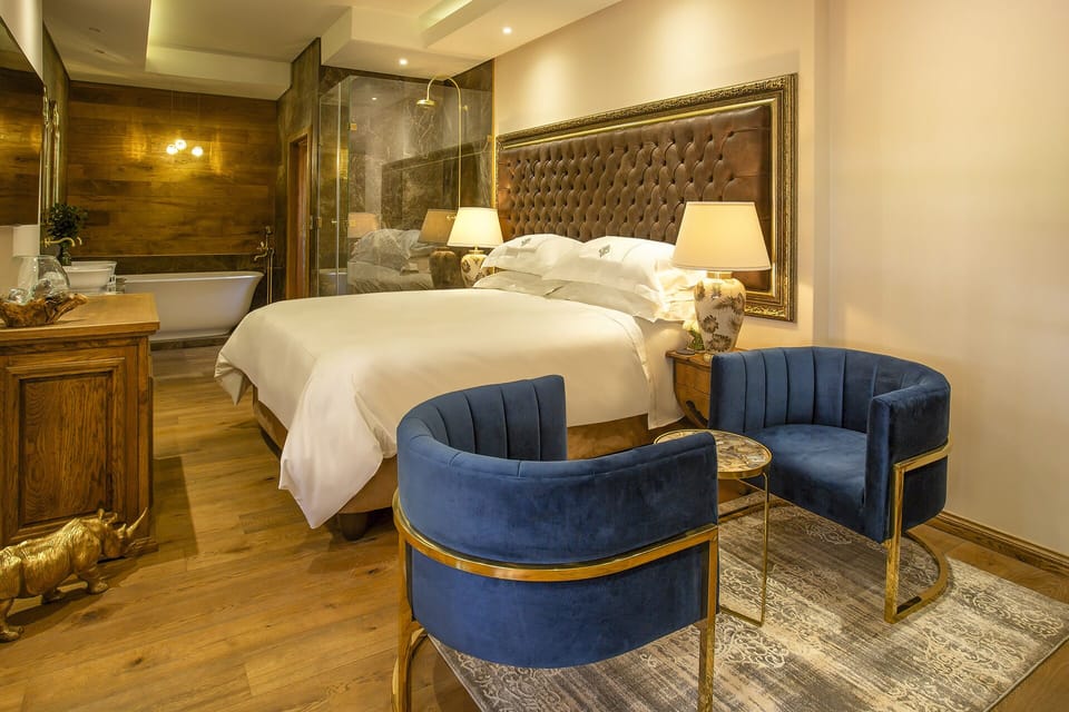 Premium Suite, 1 Bedroom (Riesling) | Egyptian cotton sheets, premium bedding, minibar, in-room safe