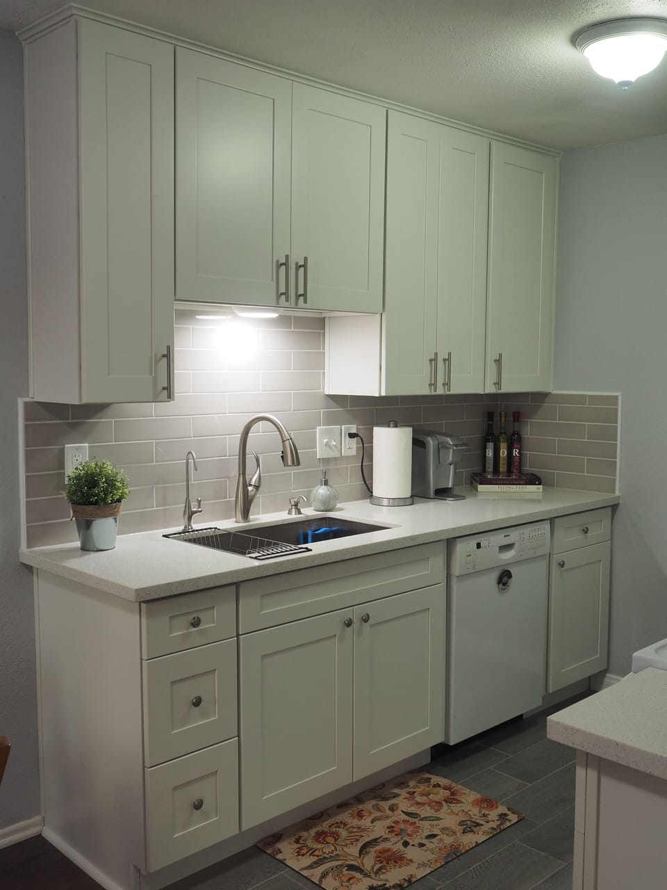 Kitchen has filtered water faucet