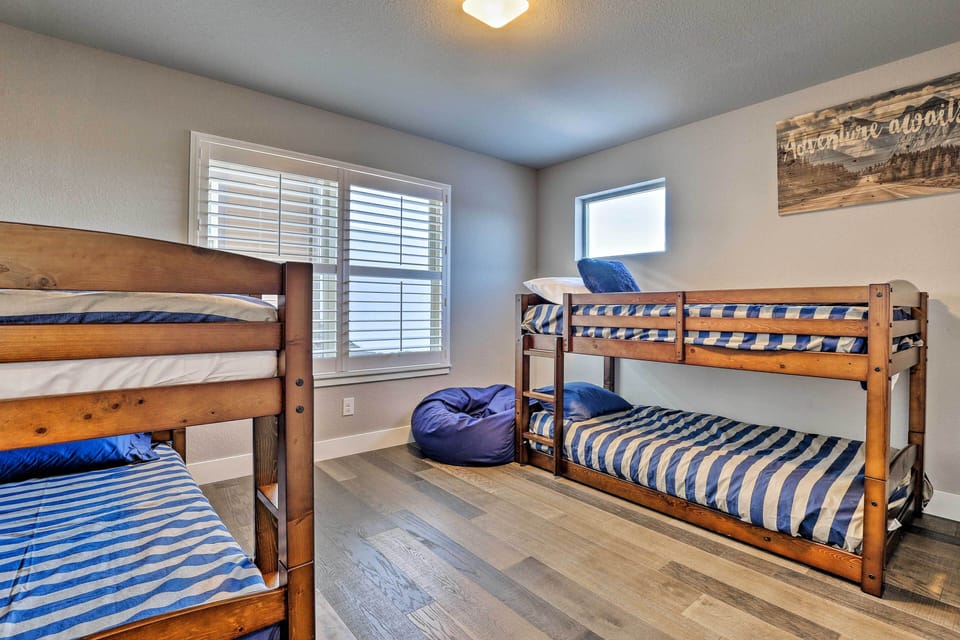 Bedroom 4 | 2 Twin Bunk Beds