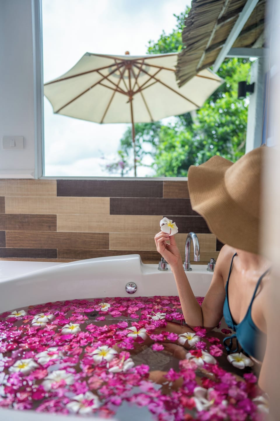 One Bedroom Seaview Pool Villa | Bathroom | Separate tub and shower, free toiletries, hair dryer, bathrobes
