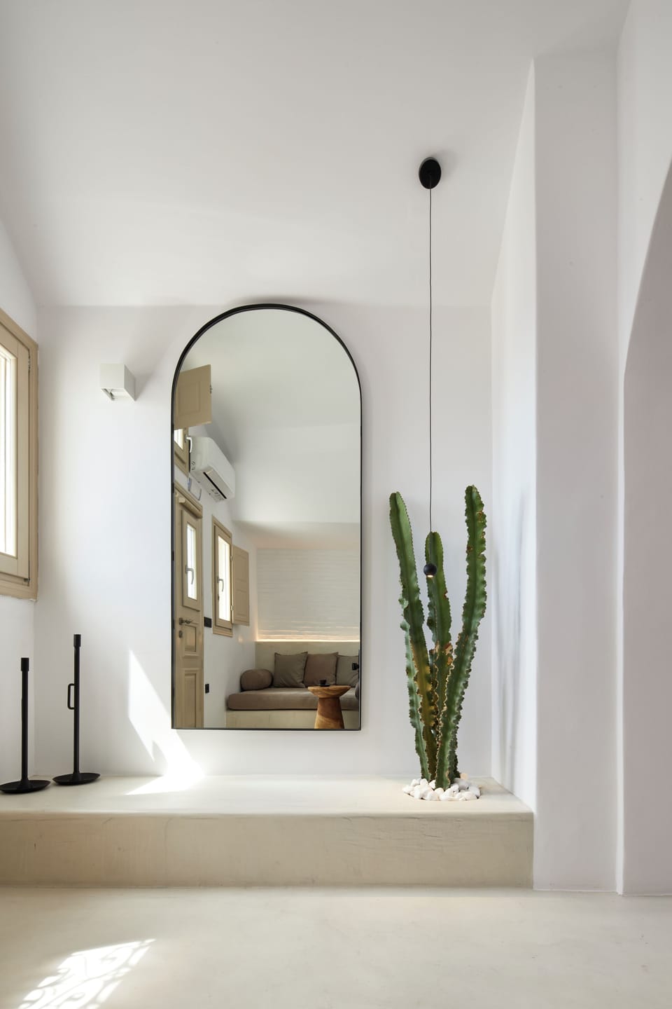 Deluxe Suite, Hot Tub, Sea View | Hypo-allergenic bedding, in-room safe, individually decorated