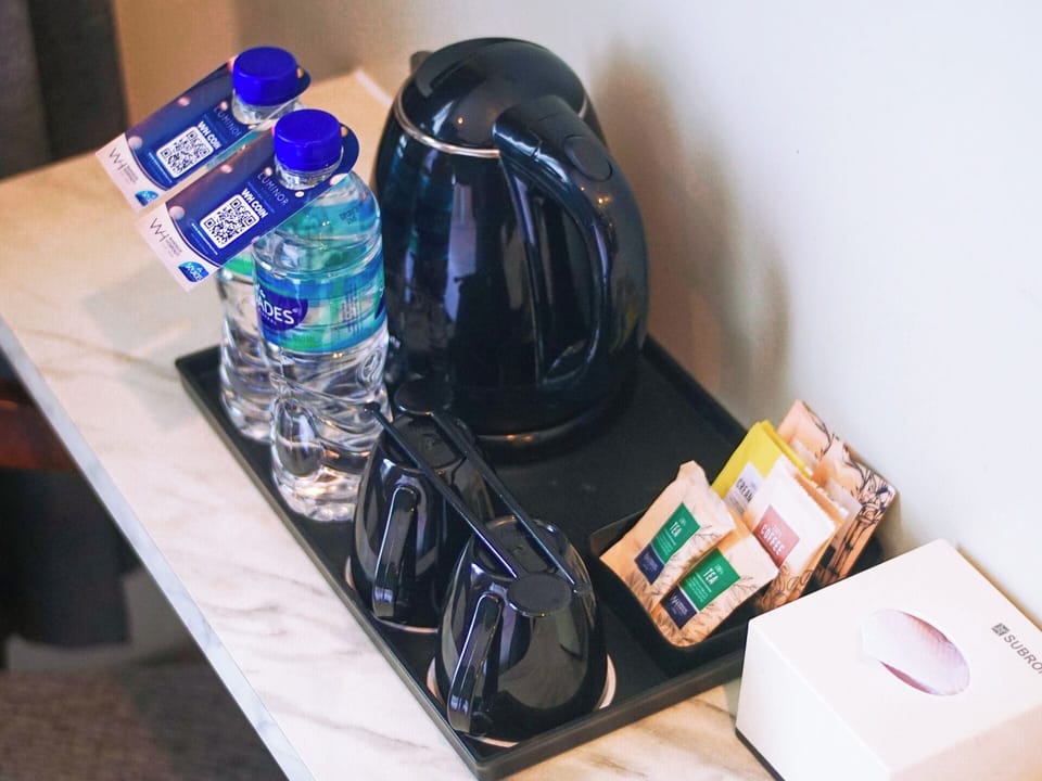 Desk, WiFi (free), bed sheets