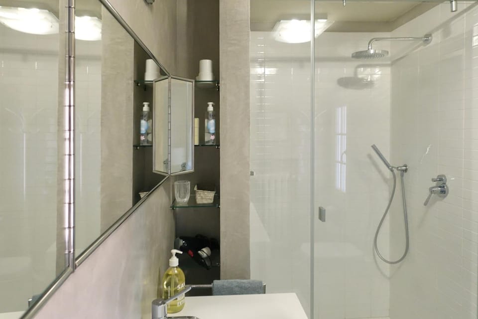 Rainfall showerhead, bathrobes, slippers, bidet