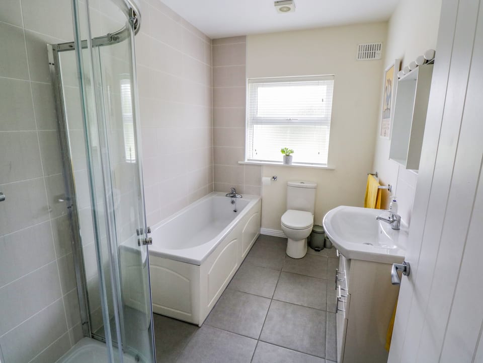 2 Castle Cove Cottage in County Sligo