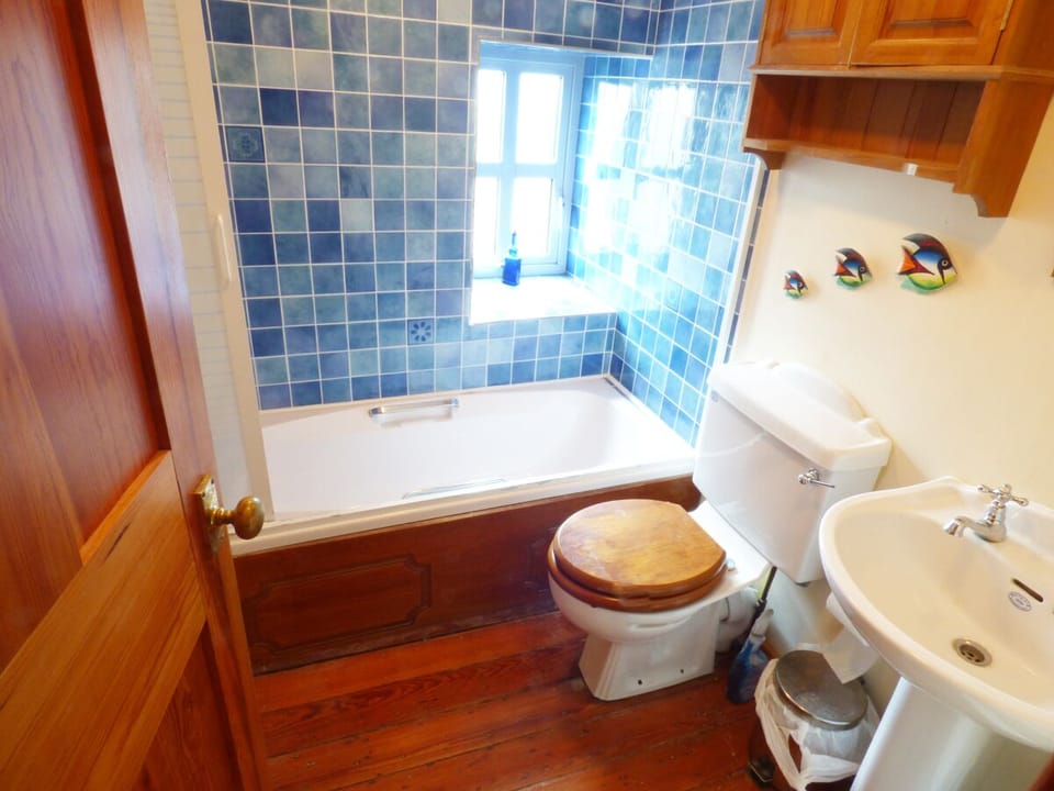 2 Fishery Cottages Cottage in Leitrim, Co. Leitrim, Ireland