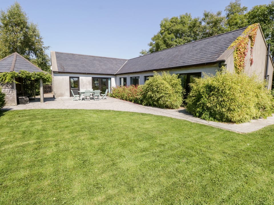 Cottage | Exterior