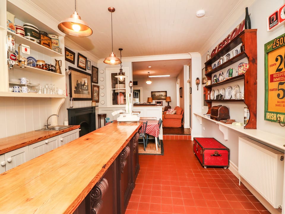 Cottage | Interior