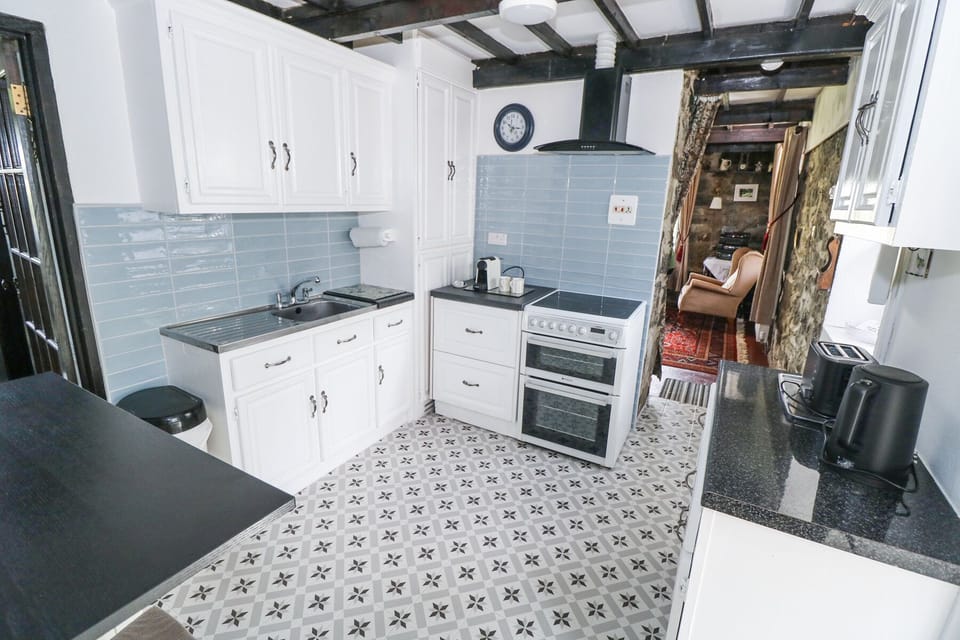Cottage | Interior