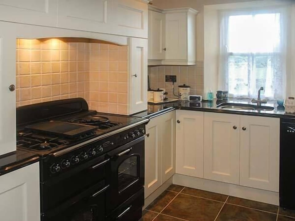 Cottage | Interior