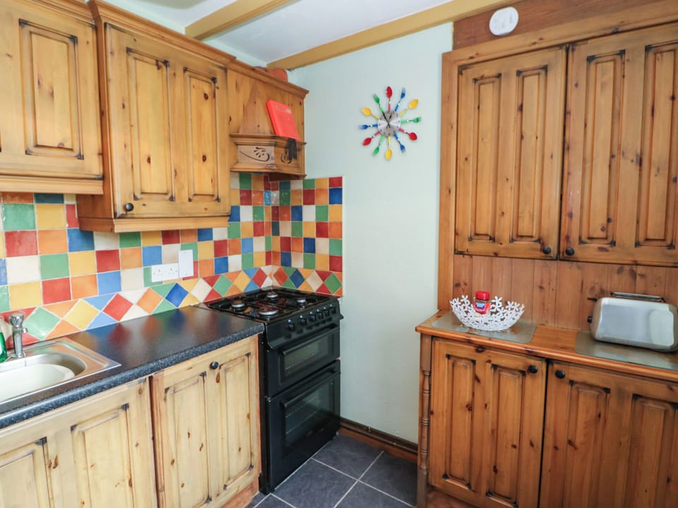 Cottage | Private kitchen | Cookware/dishes/utensils