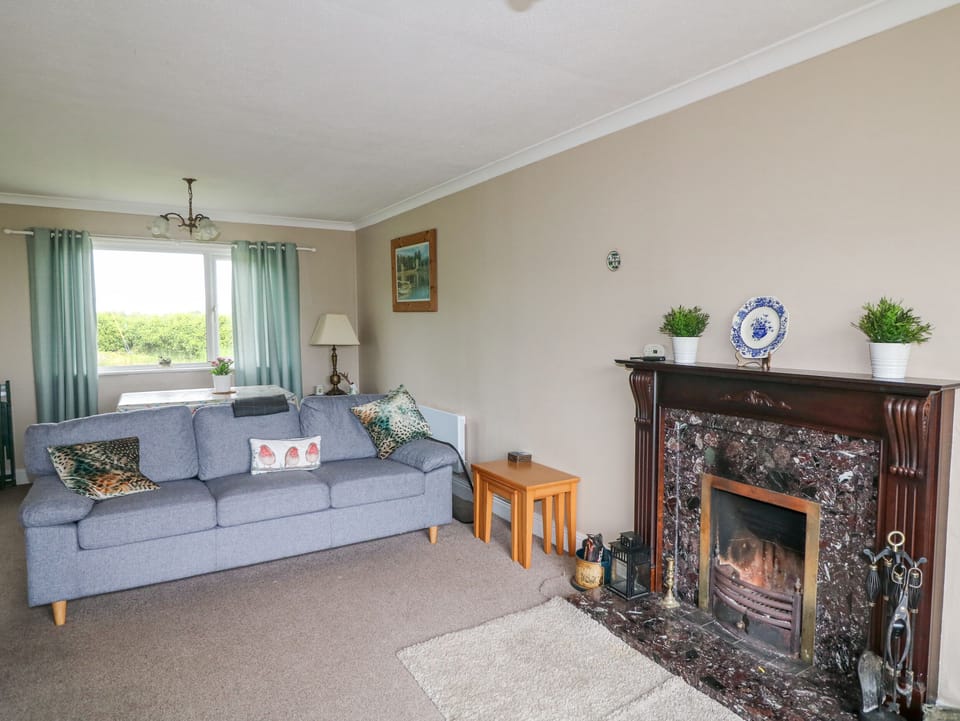 Cottage | Living area