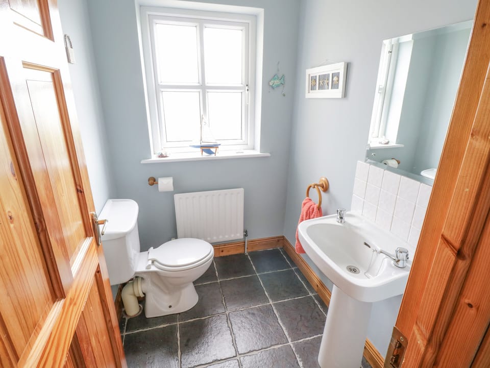 8 Lios Na Sioga Cottage in County Mayo