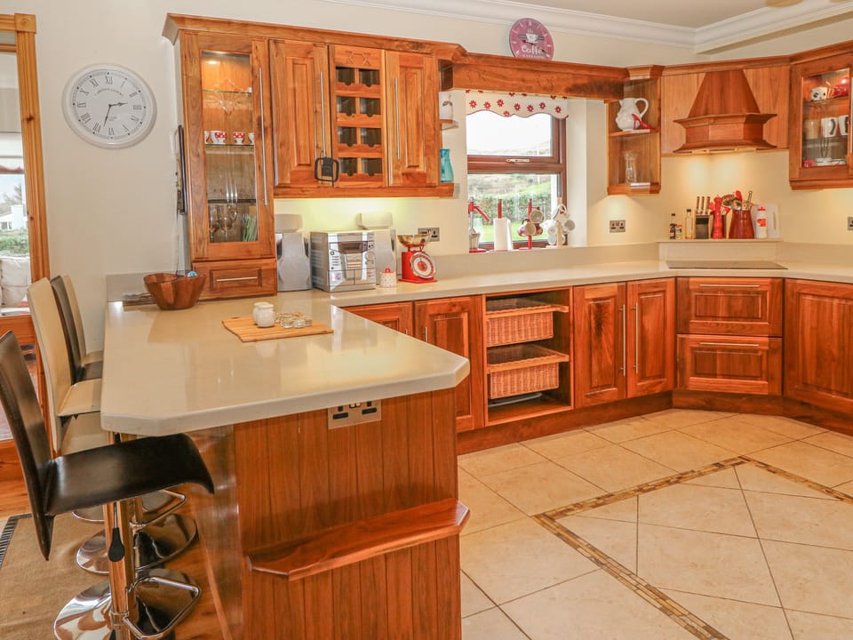 Cottage | Private kitchen | Cookware/dishes/utensils