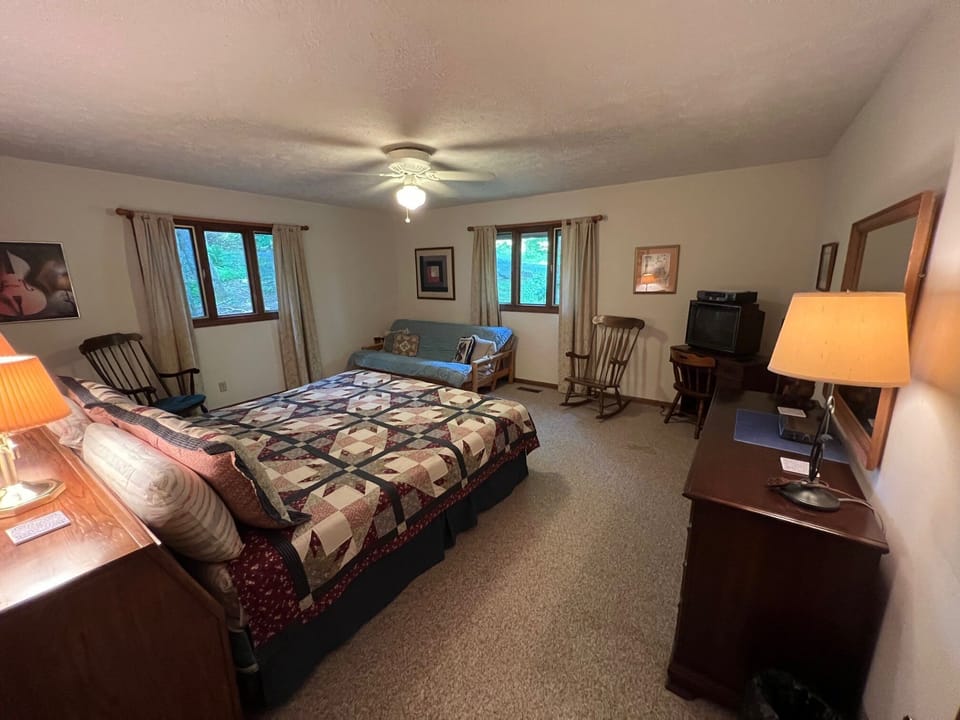Main bedroom on main level