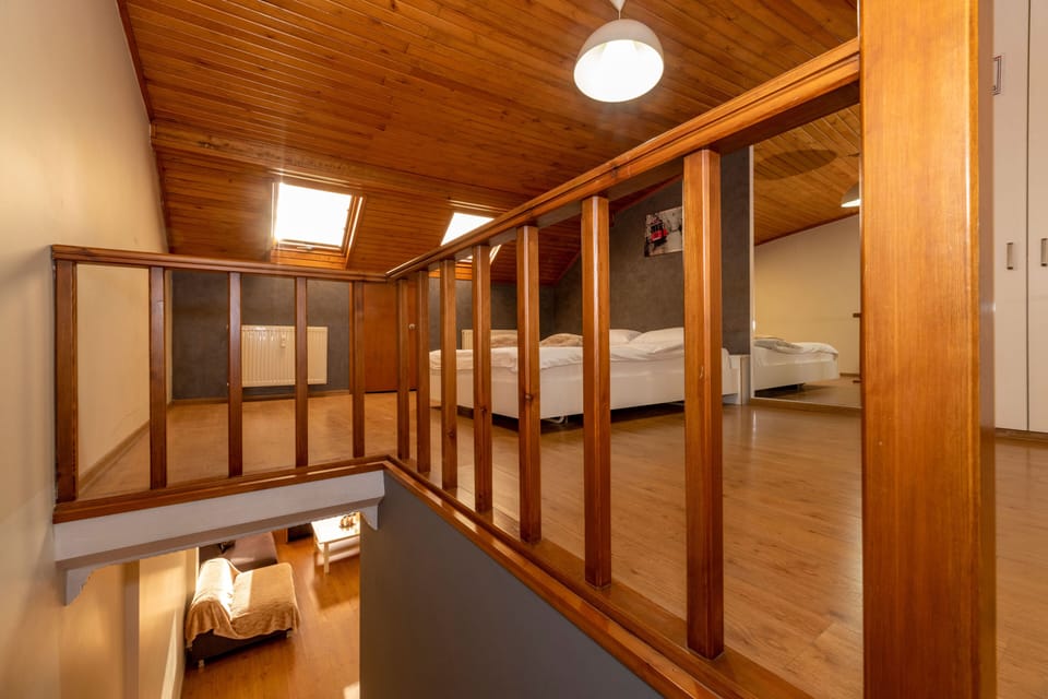 Duplex | Premium bedding, in-room safe, desk, laptop workspace