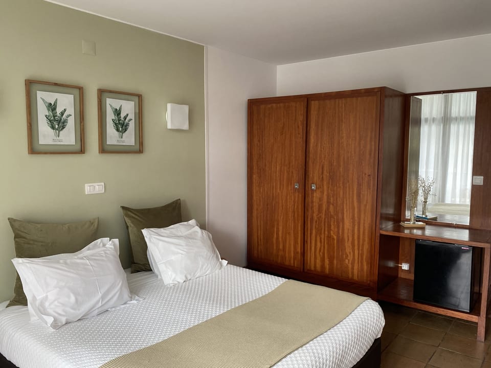 Double or Twin Room, Balcony, River View | Minibar, soundproofing, free cribs/infant beds, rollaway beds