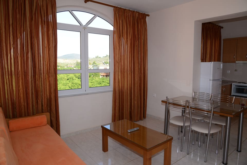 Family Apartment, 1 Bedroom, Tower | Room amenity