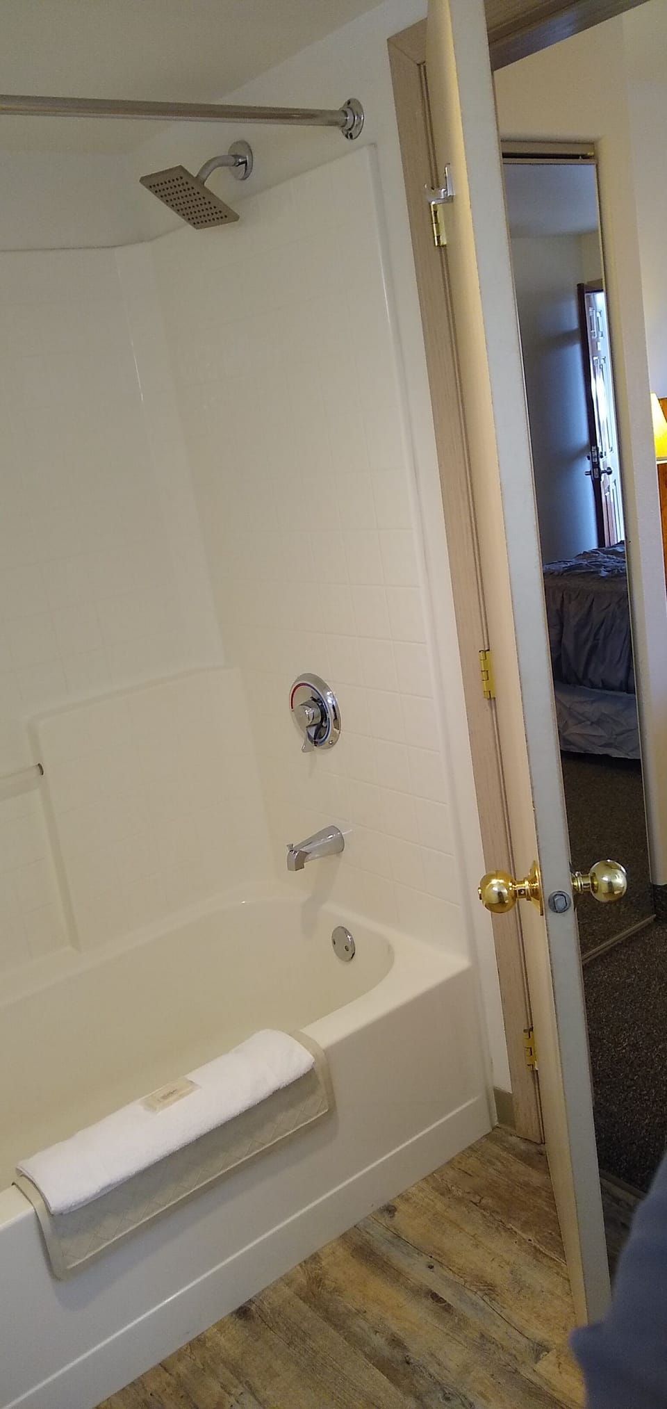 Standard Suite, 1 Bedroom, Private Bathroom (King Suite) | Free WiFi, bed sheets