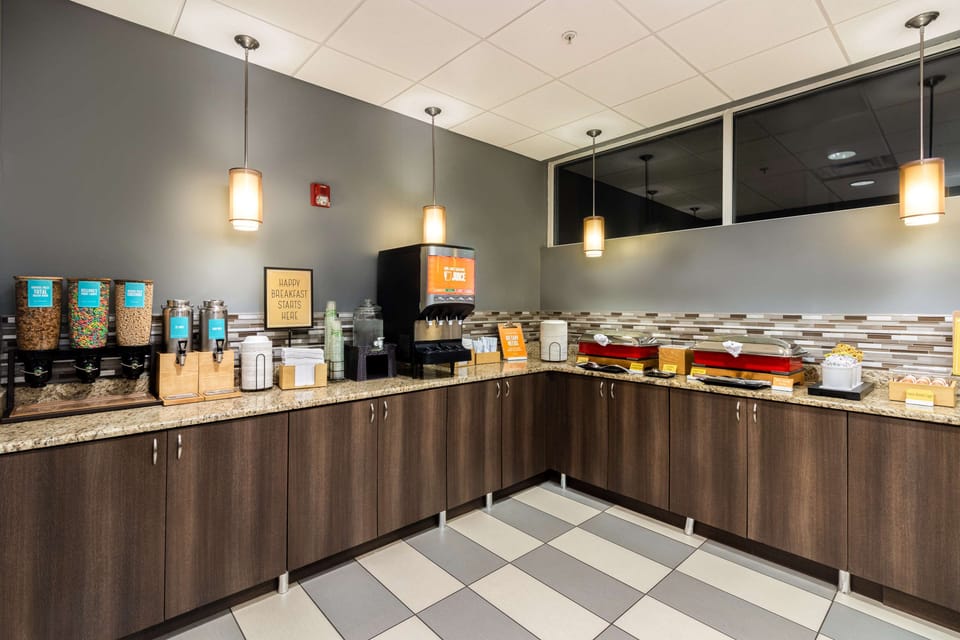 Free daily buffet breakfast