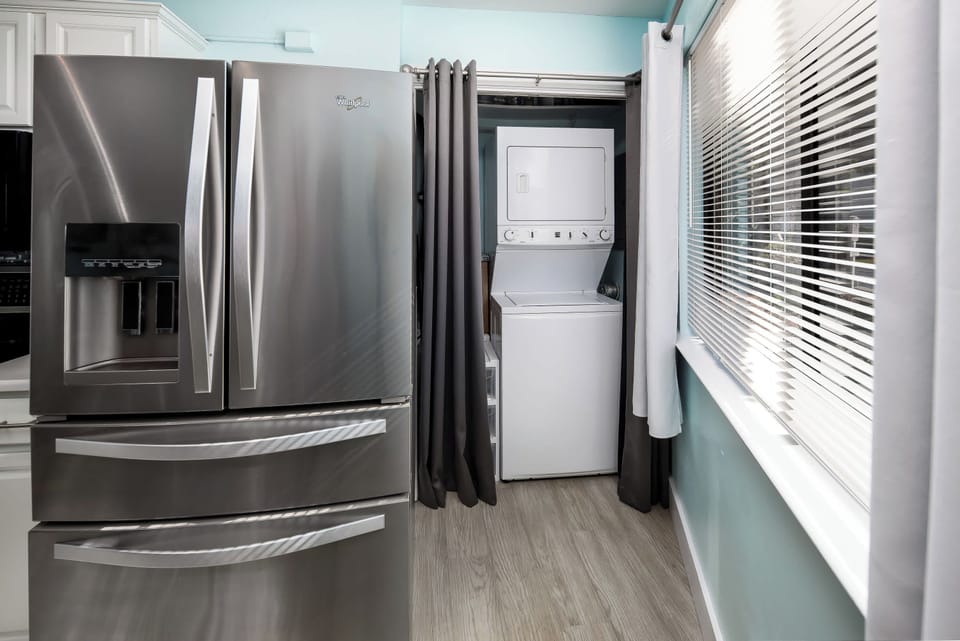 Stackable washer and dryer
