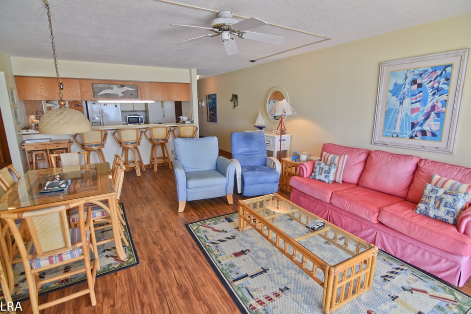 Living Room and Dining area  - 8
