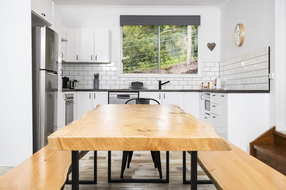 House, 4 Bedrooms, Mountain View | In-room dining