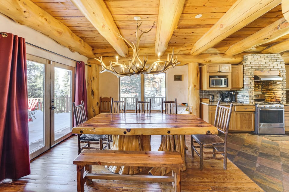 Dining Area | Dishware & Flatware