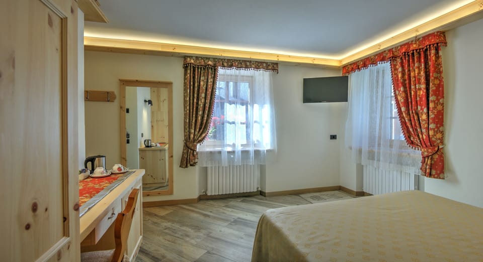 Superior Double Room, Annex Building | Bed sheets