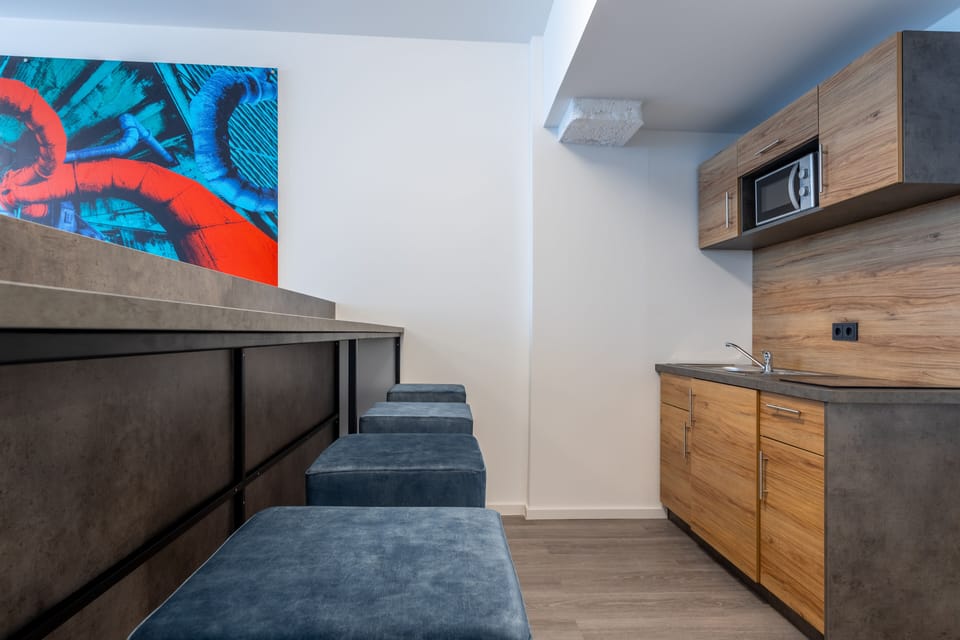Apartment, Kitchen | In-room dining