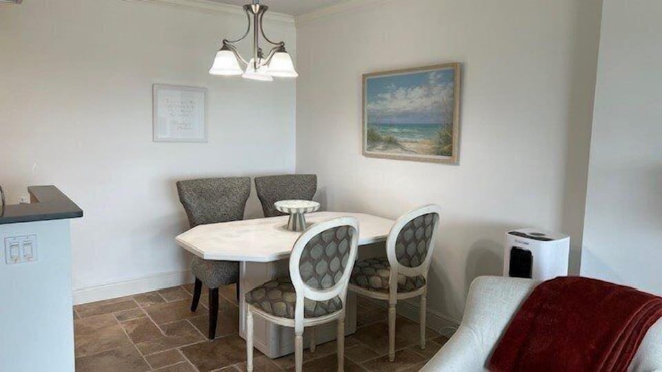 Dining Room 2