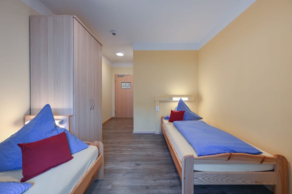 Single Room, Private Bathroom | Bathroom | Shower, towels, soap, toilet paper