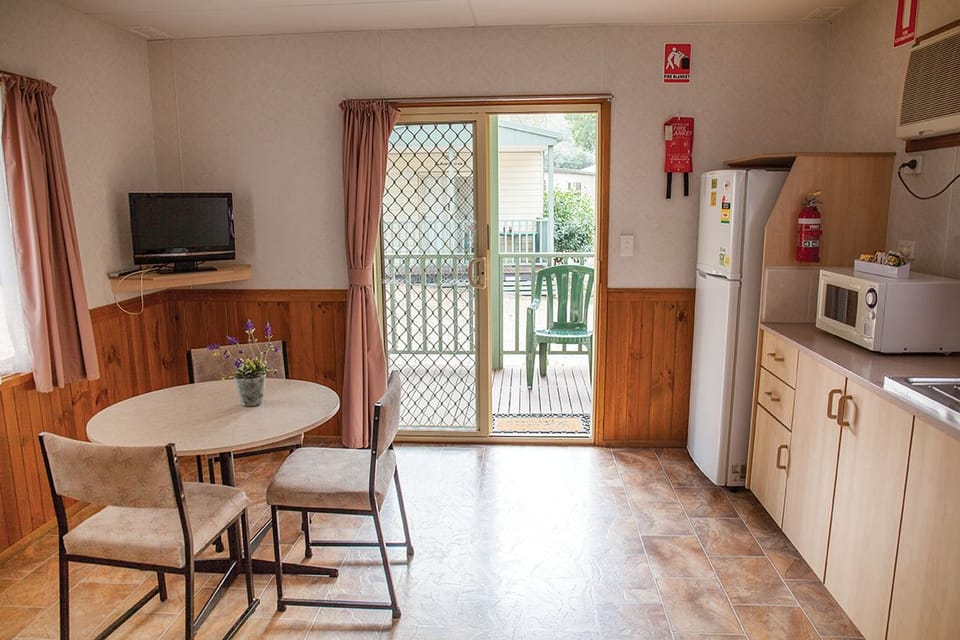 Standard Villa, 1 Bedroom | In-room dining