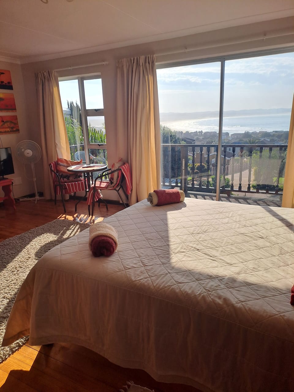 Luxury Family Apartment sea facing | Individually decorated, individually furnished, free WiFi, bed sheets