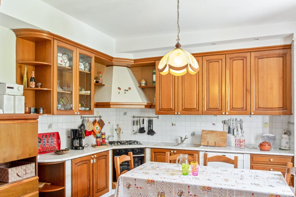 Apartment, 2 Bedrooms | Private kitchen | Fridge, oven, stovetop, espresso maker