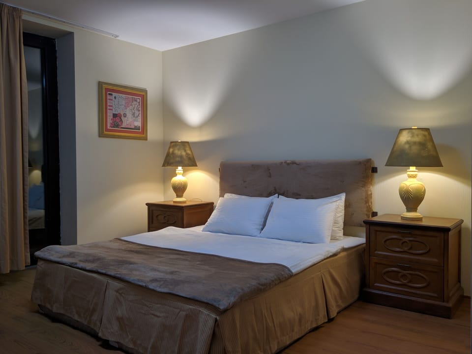 Triple Room, Balcony | Cribs/infant beds, rollaway beds, free WiFi, bed sheets
