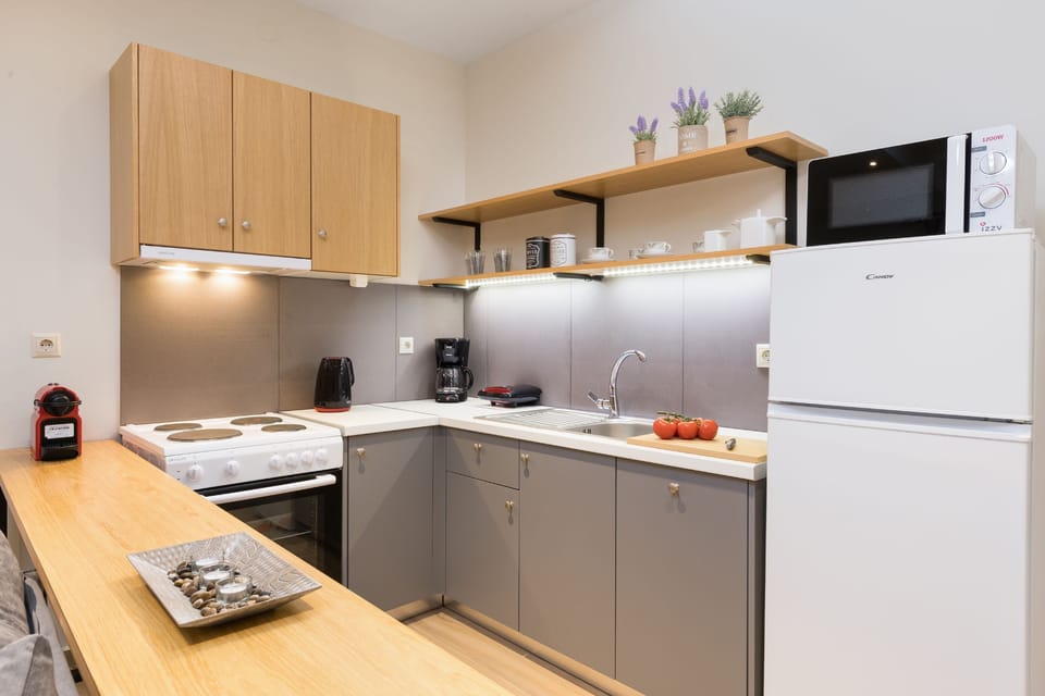 Fully furnished kitchen